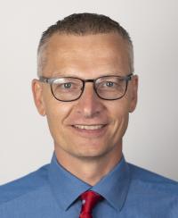 Dr. Ryan Zonnefeld